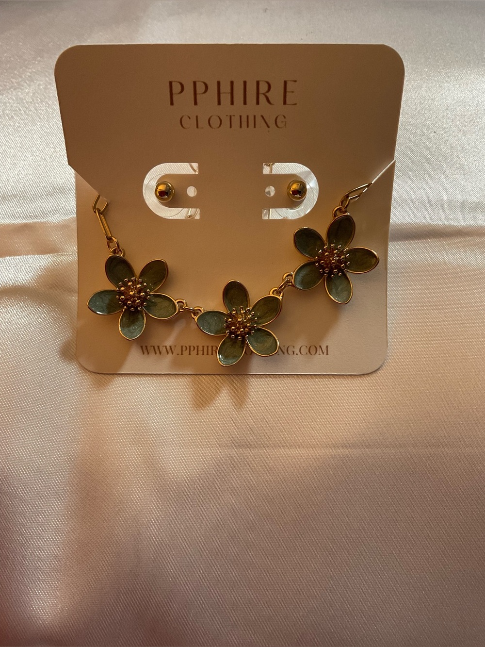 Raina Floral Necklace Set